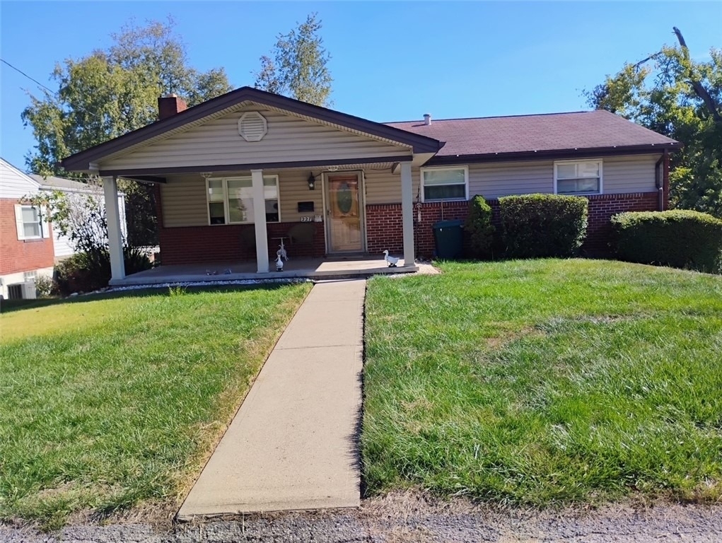 227 Parklane Dr - Photo 0
