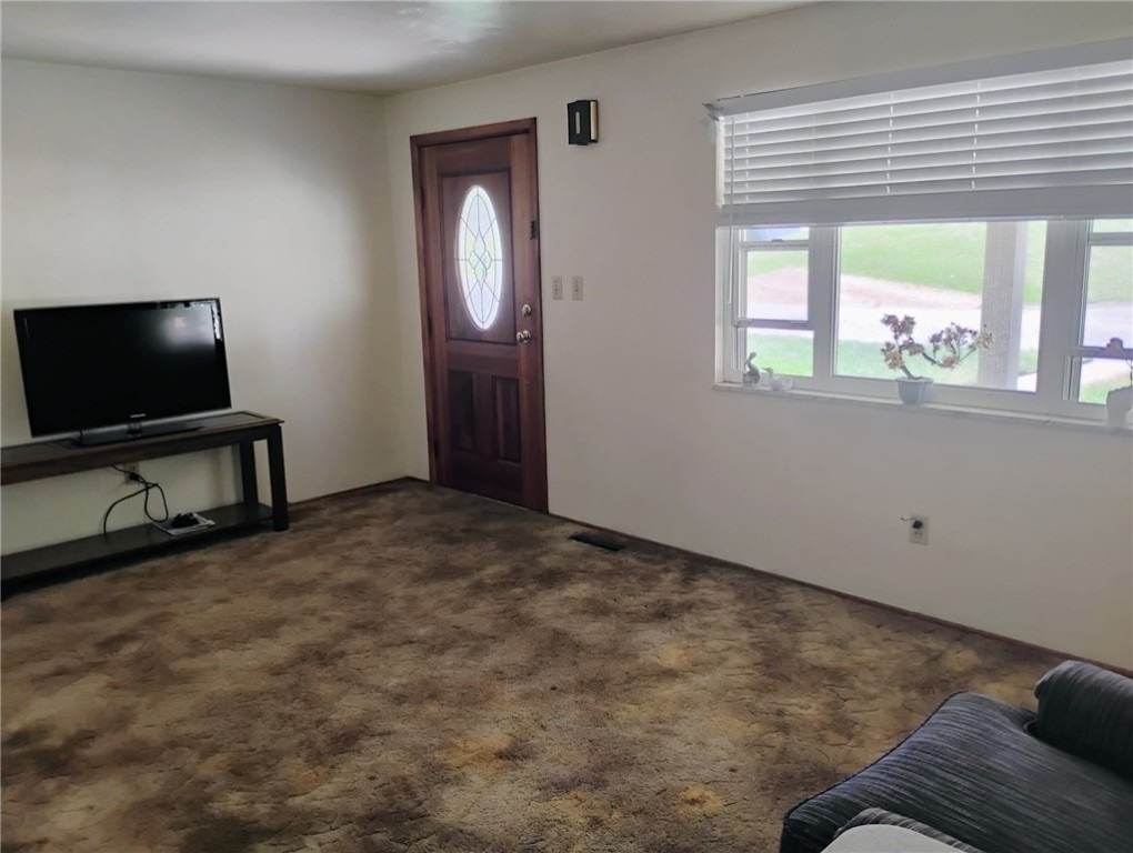 227 Parklane Dr - Photo 2