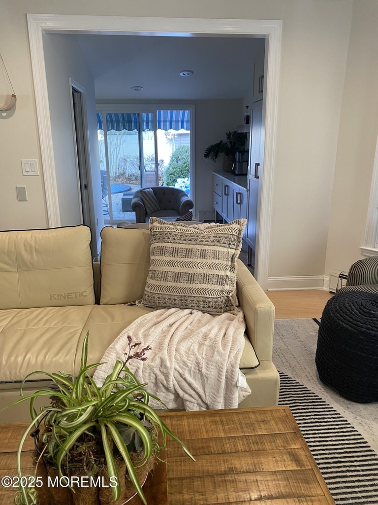 408 Park Place Avenue - Photo 8