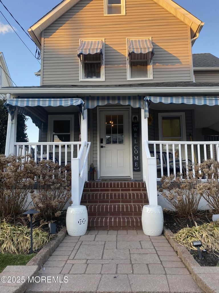 408 Park Place Avenue - Photo 0