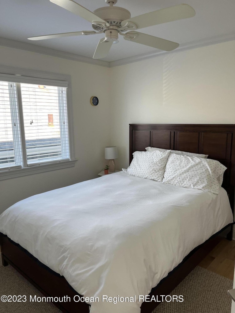 420 1st Avenue - Photo 6