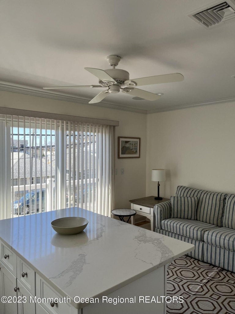 420 1st Avenue - Photo 4