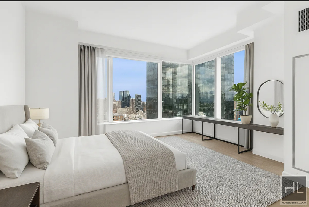 10th Avenue - Photo 14