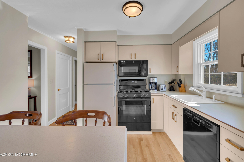 714 Philadelphia Boulevard - Photo 14