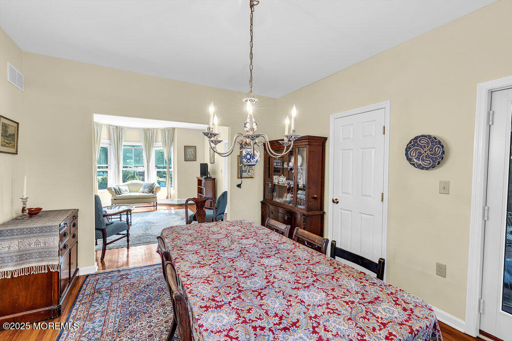 600 St Clair Avenue - Photo 8