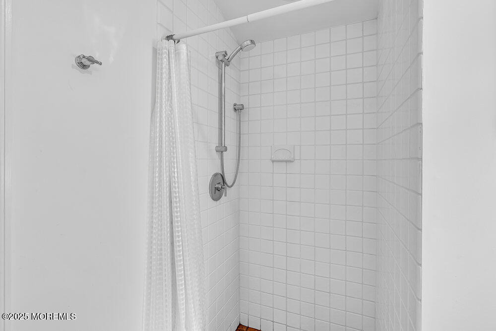 600 St Clair Avenue - Photo 13