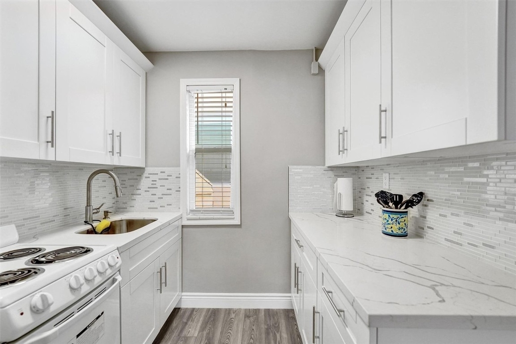 329 Connecticut Street - Photo 7