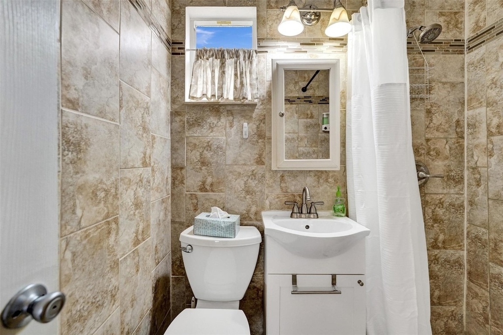 329 Connecticut Street - Photo 11