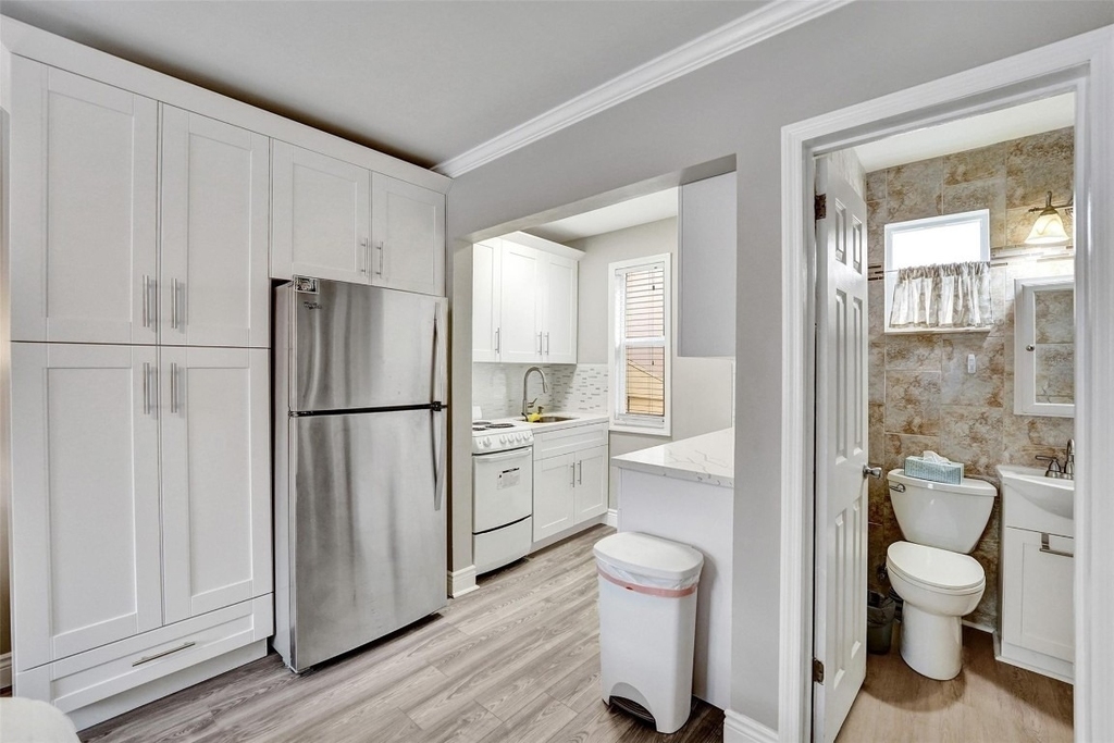 329 Connecticut Street - Photo 17