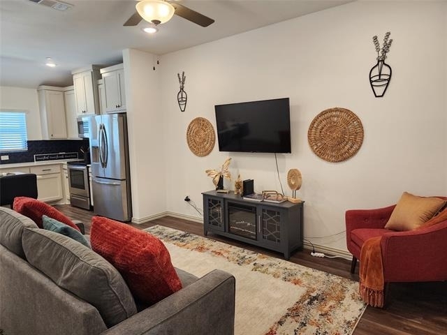 4704 Haltom Road - Photo 8