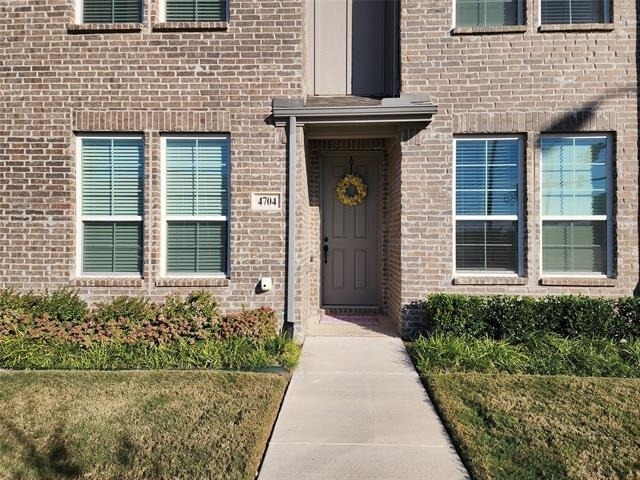 4704 Haltom Road - Photo 0