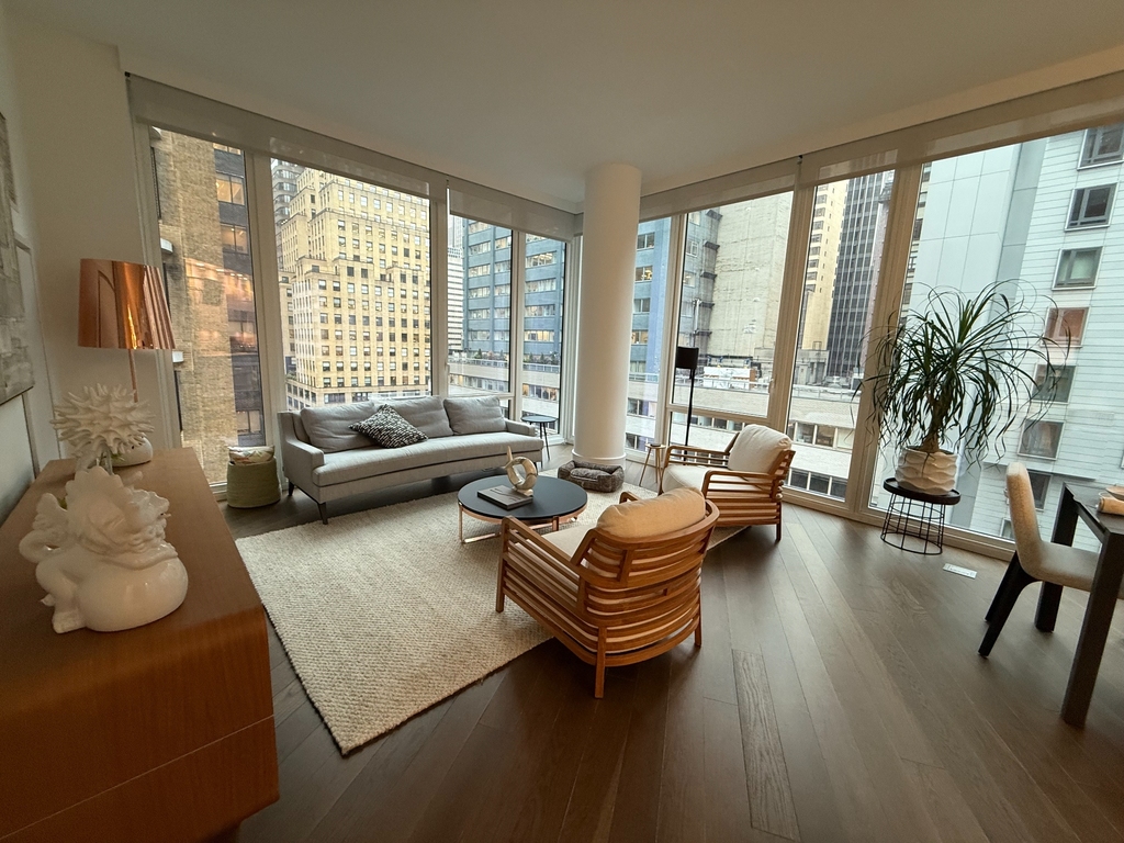  East 44th Street & Third Avenue  - Photo 0