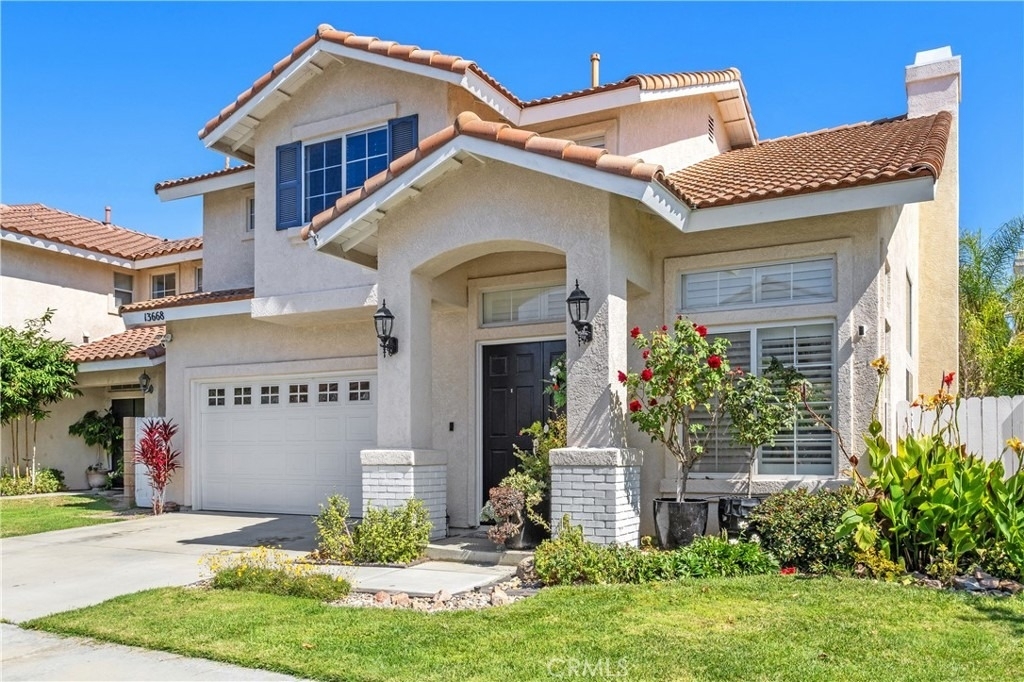 13668 Kingsbridge - Photo 1