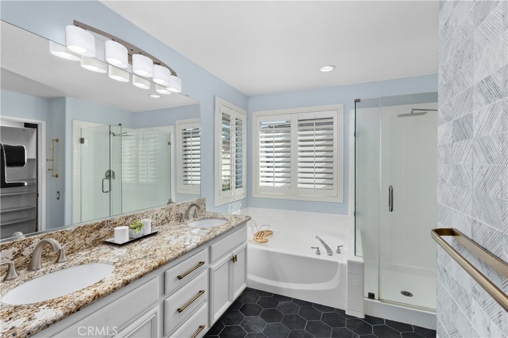 13668 Kingsbridge - Photo 21