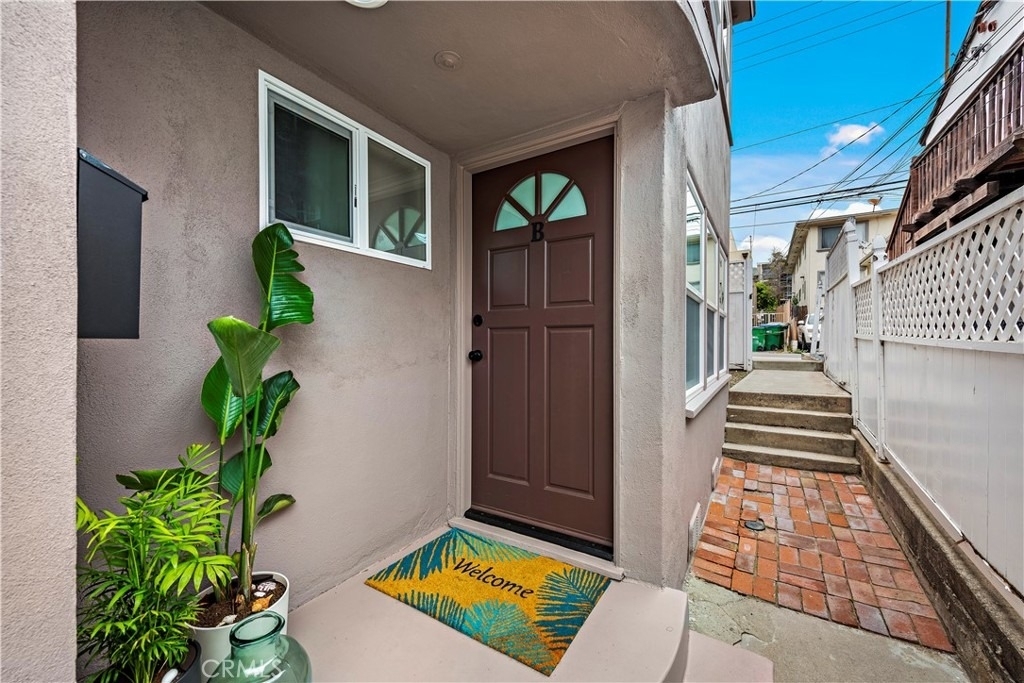 432 N Coast - Photo 1