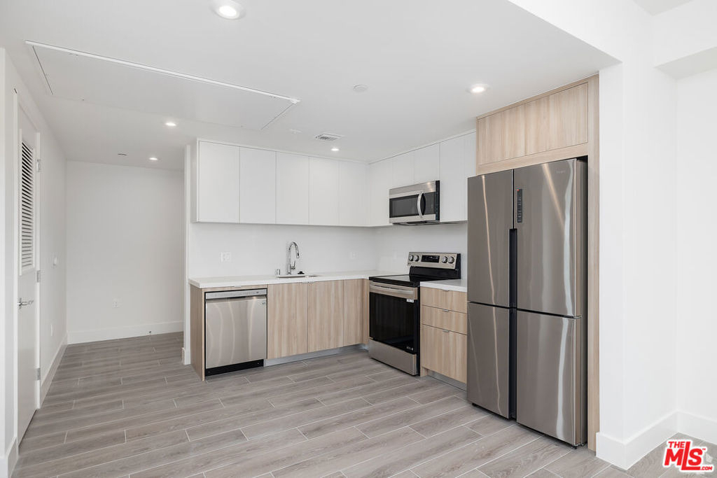 2600 S Sepulveda Boulevard - Photo 28