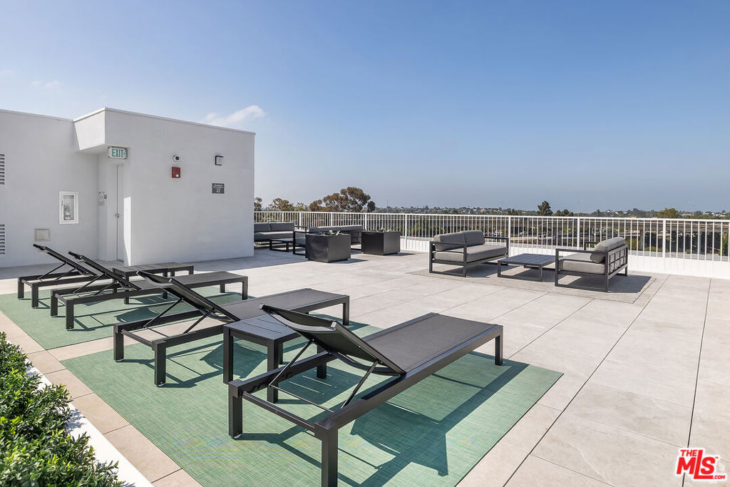 2600 S Sepulveda Boulevard - Photo 20