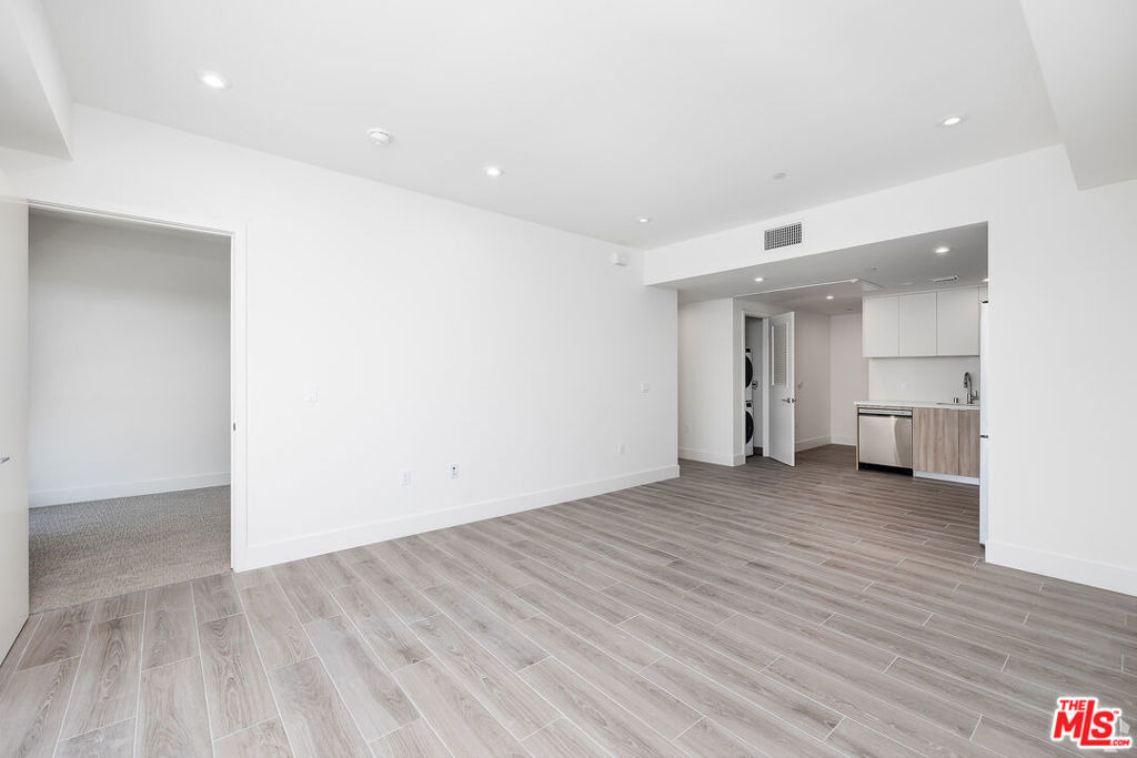 2600 S Sepulveda Boulevard - Photo 29