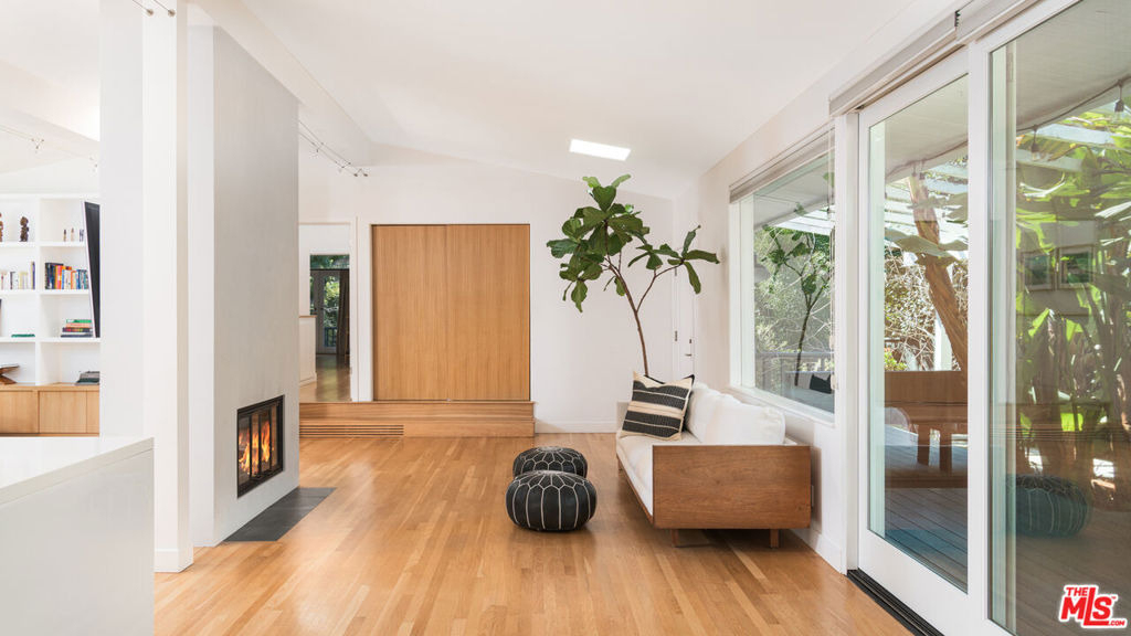 6750 Fernhill Drive - Photo 5