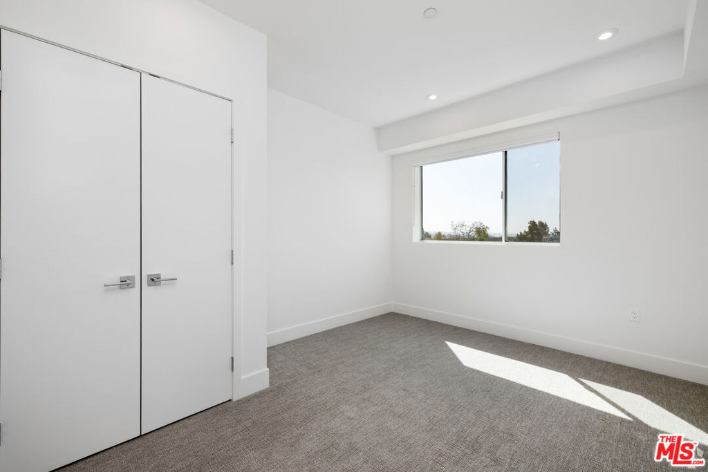 2600 S Sepulveda Boulevard - Photo 23
