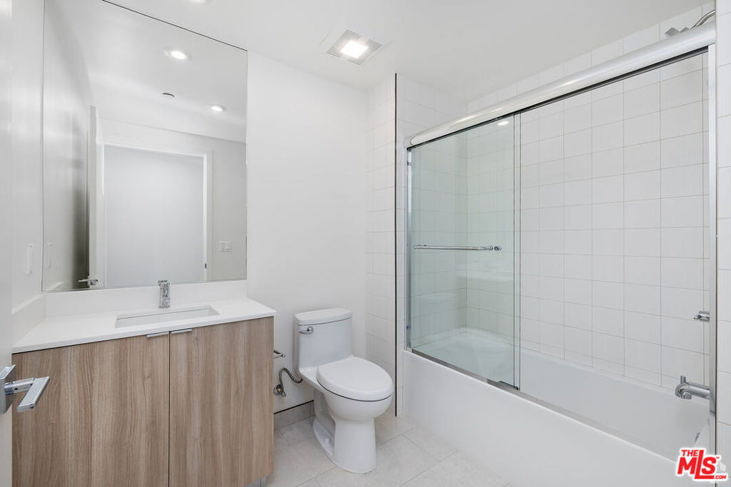 2600 S Sepulveda Boulevard - Photo 27