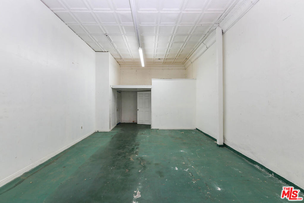 4015 W Olympic Boulevard - Photo 11