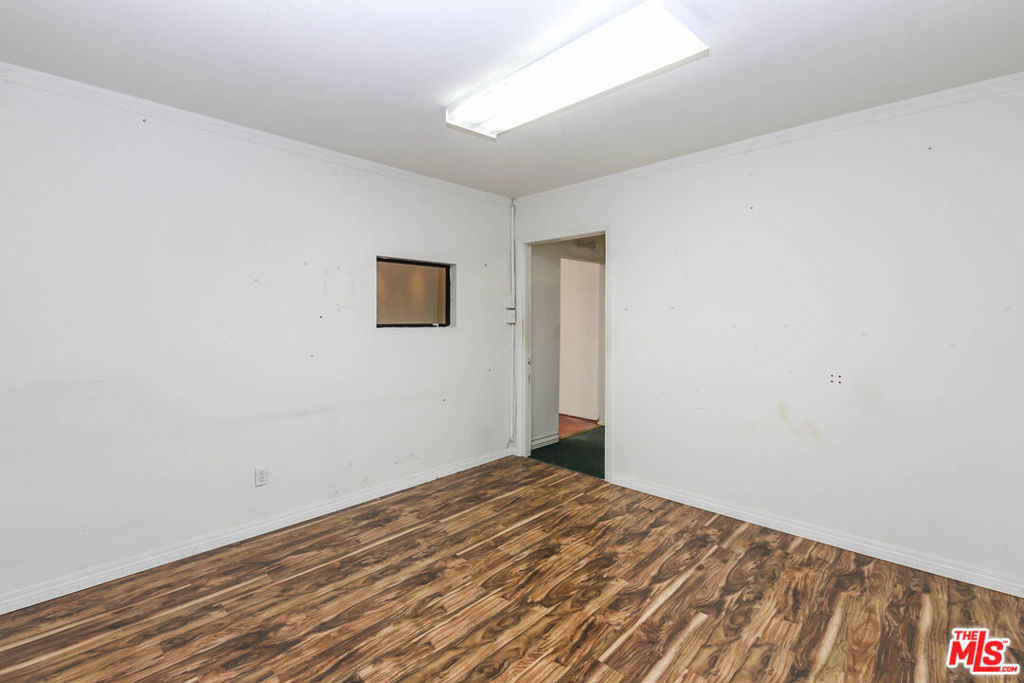 4015 W Olympic Boulevard - Photo 6