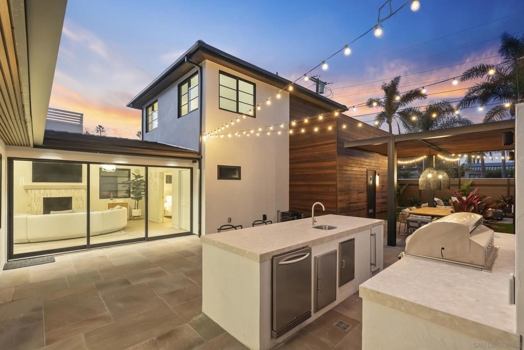 952 Pacific Beach Dr - Photo 9