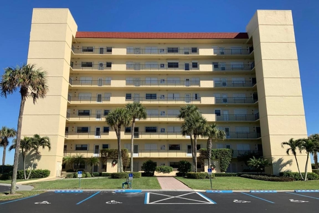 7420 S Ocean Drive - Photo 0