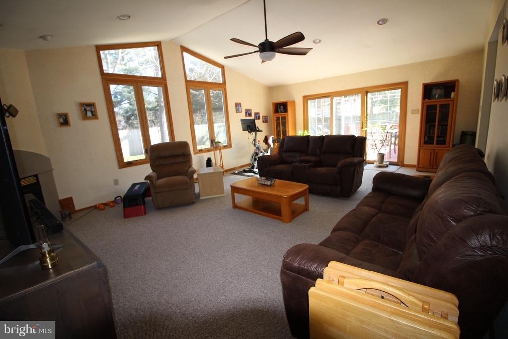 112 N Harvard Road - Photo 3