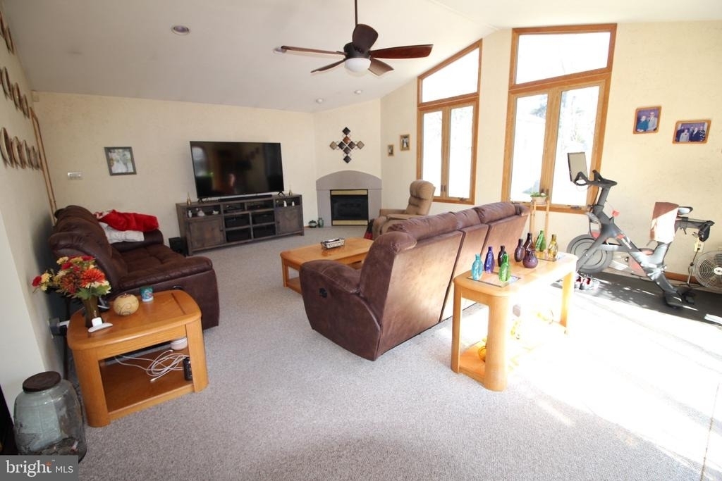 112 N Harvard Road - Photo 4