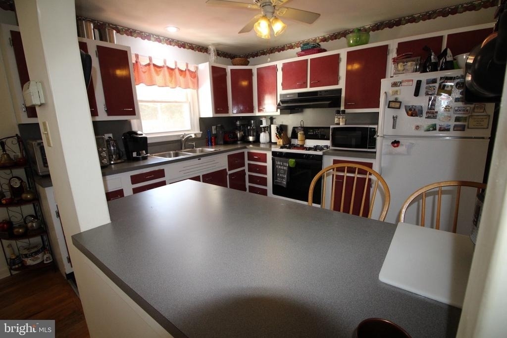 112 N Harvard Road - Photo 7