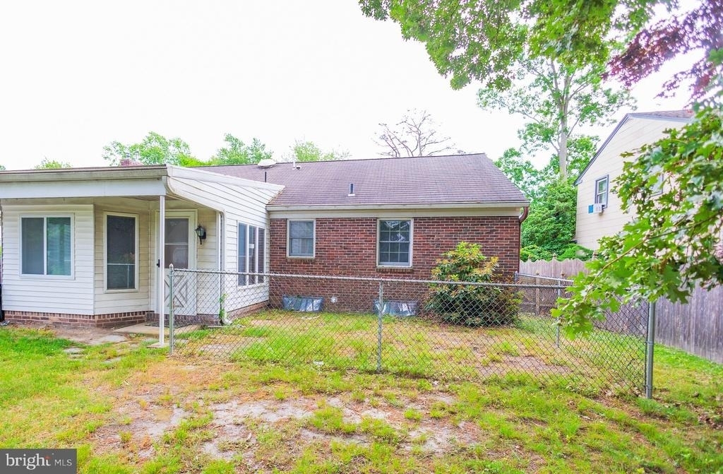 321 Villanova Road - Photo 2