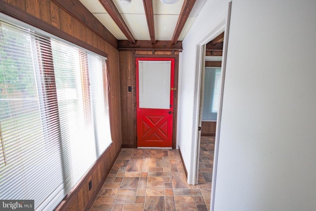 321 Villanova Road - Photo 13