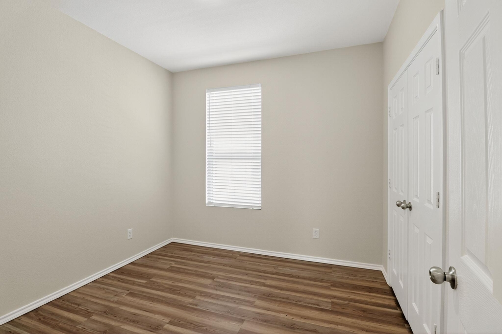 137 Miracle Dr - Photo 19