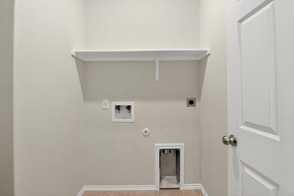 137 Miracle Dr - Photo 13