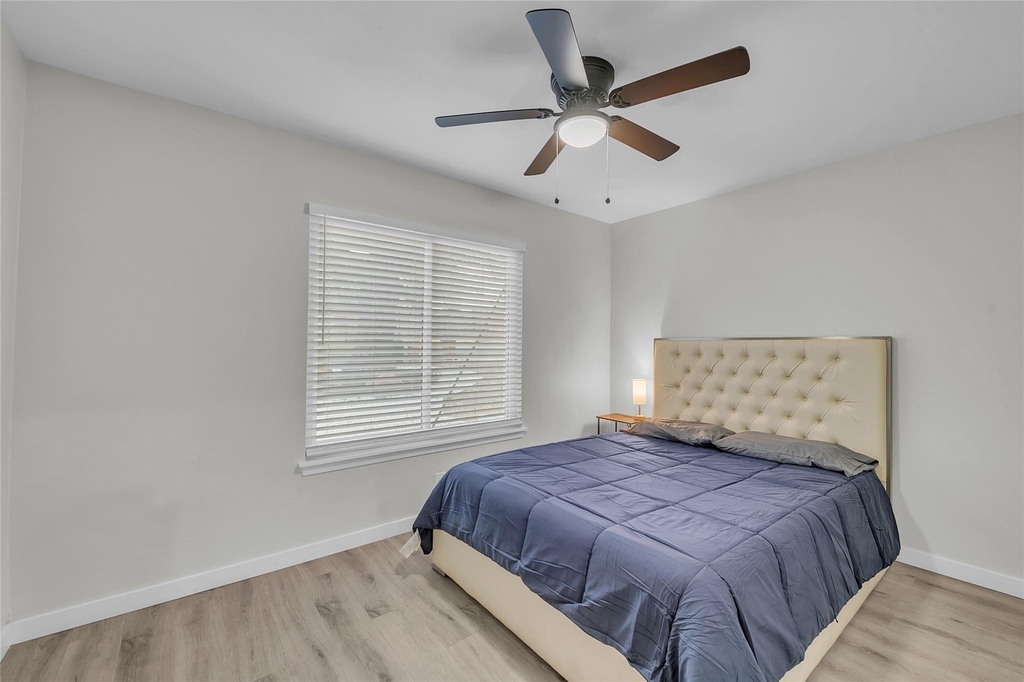 3400 Laguna Dr - Photo 15