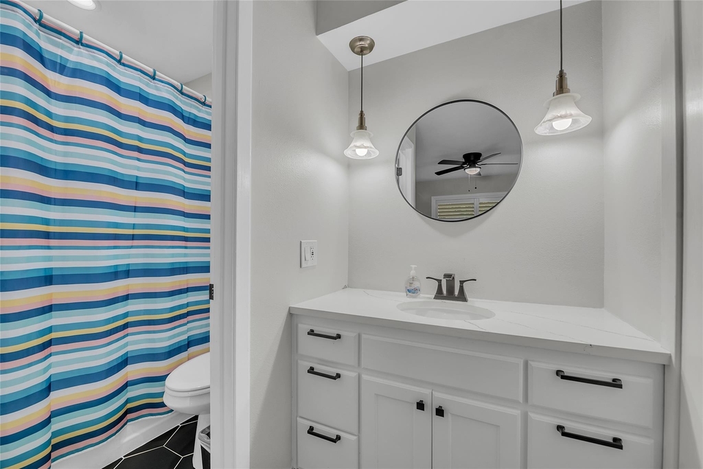 3400 Laguna Dr - Photo 12