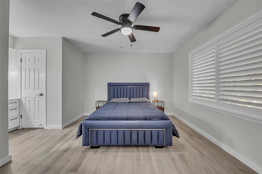3400 Laguna Dr - Photo 10