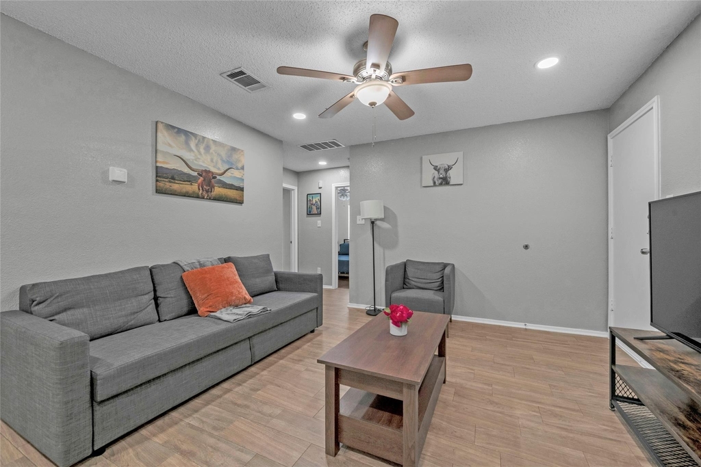 1507 Hollow Tree Blvd - Photo 5