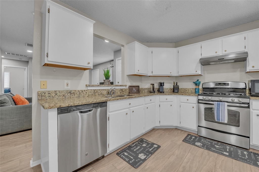 1507 Hollow Tree Blvd - Photo 9