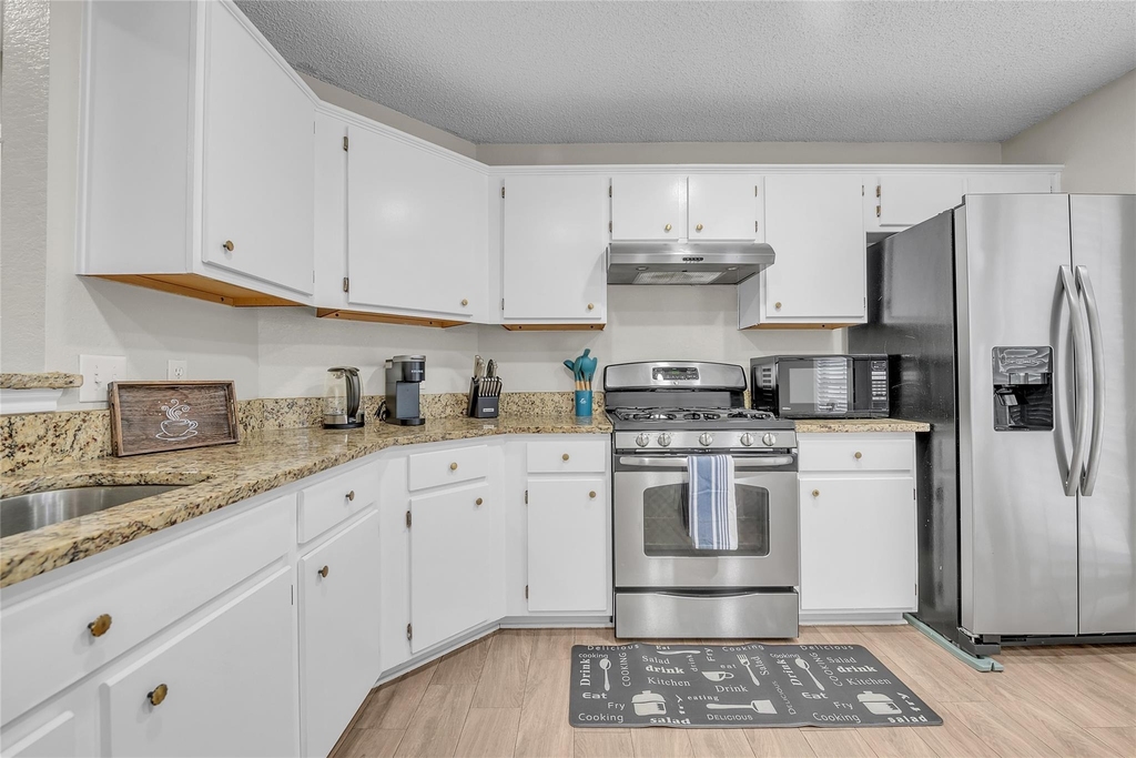 1507 Hollow Tree Blvd - Photo 10