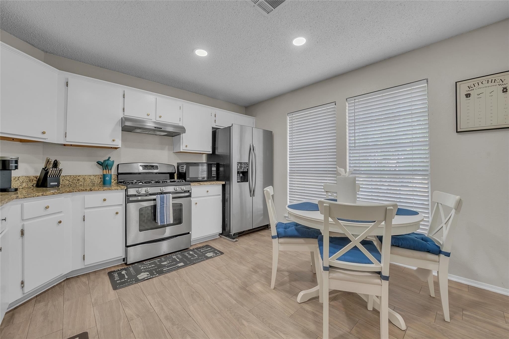 1507 Hollow Tree Blvd - Photo 8