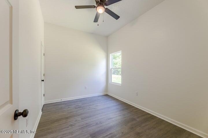 8119 Siskin Avenue - Photo 12