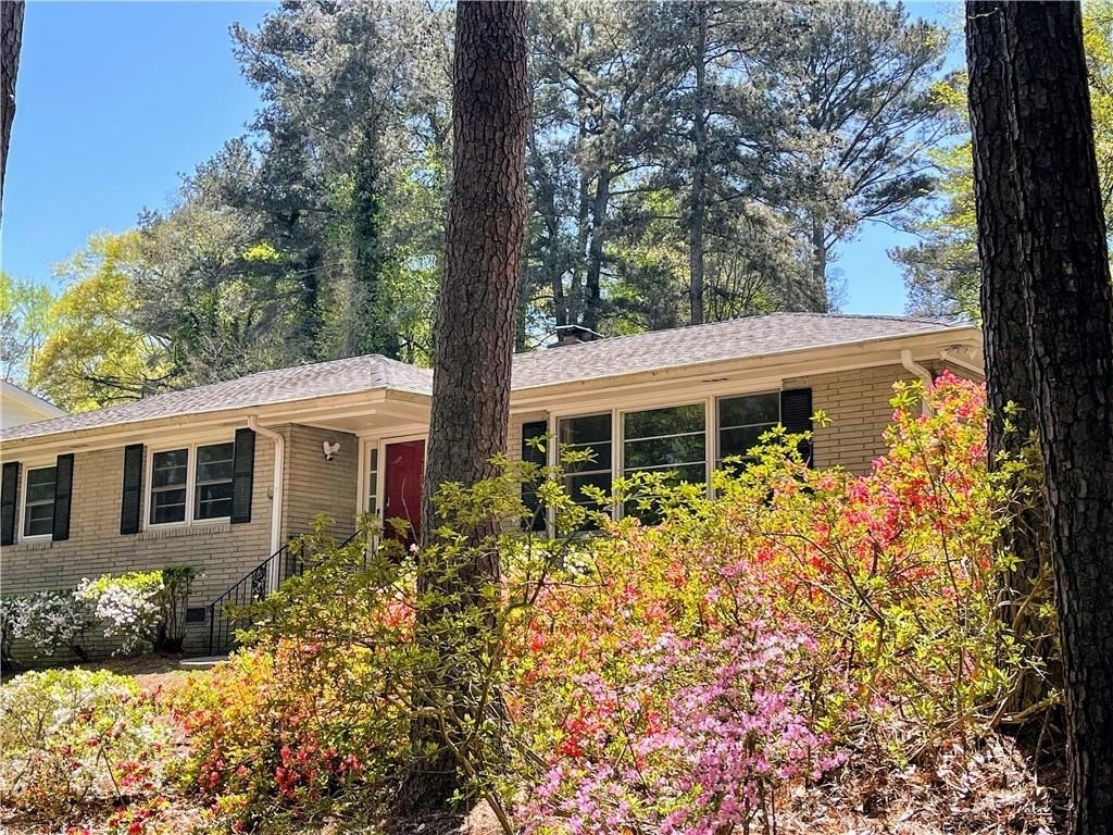 1973 Desmond Drive - Photo 39