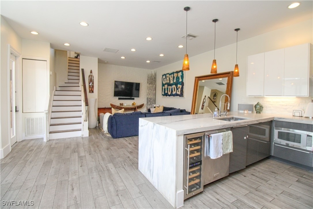 647 110th Avenue N - Photo 41