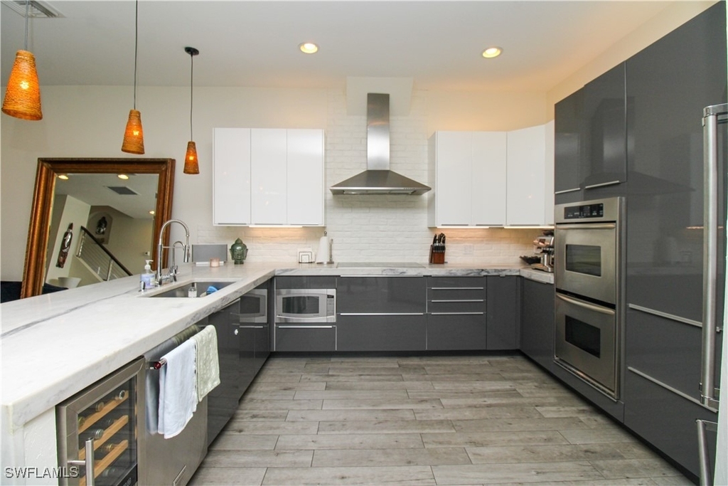 647 110th Avenue N - Photo 44