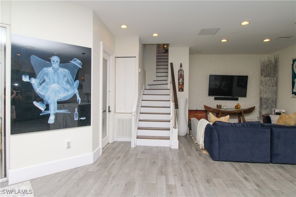 647 110th Avenue N - Photo 34