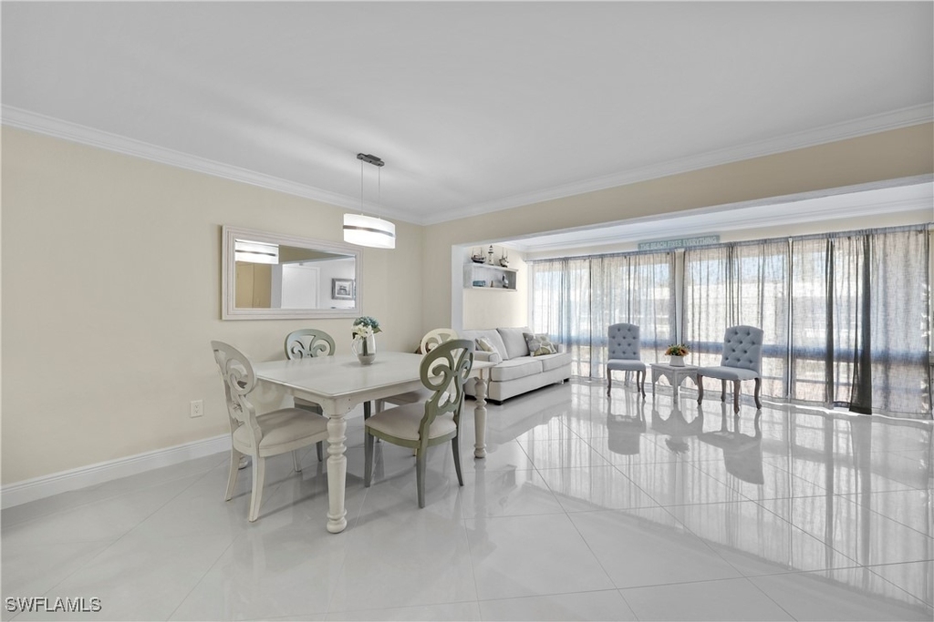 2100 Gulf Shore Boulevard N - Photo 9