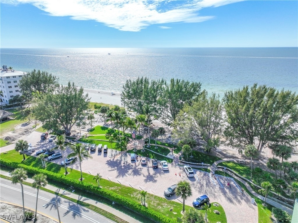 2100 Gulf Shore Boulevard N - Photo 40